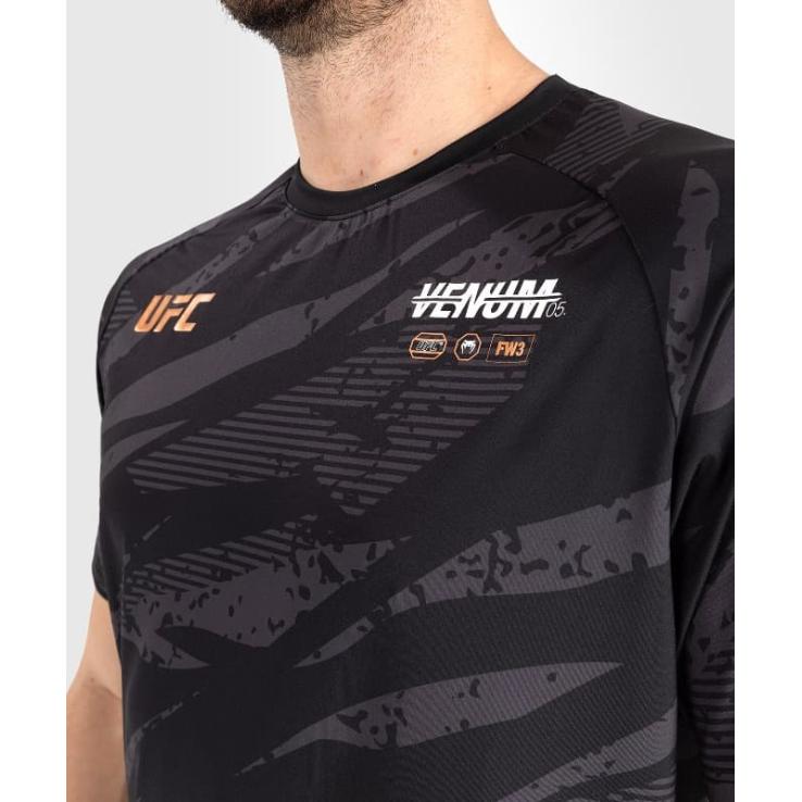Dry Tech UFC By Adrenaline Kurzarm-T-Shirt – Urban Camo